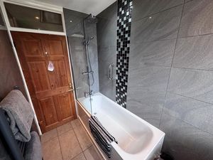 Photo 14- click for photo gallery